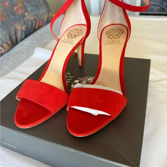NIB Vince Camuto Orangy Red Strappy Heels Sz 8.5 - Picture 2 of 8